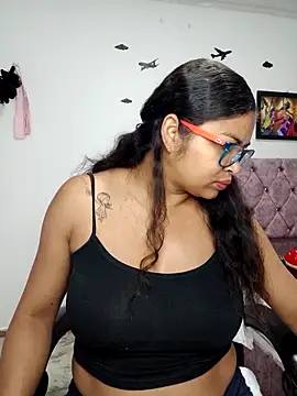 Snapshot of chalohott chatting on 18, 2, 2026 chalohott online show from 18, 2, 2026