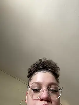 Snapshot of QueenNuttCollector chatting on 13, 2, 2026 QueenNuttCollector online show from 13, 2, 2026