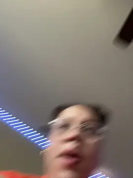 QueenNuttCollector online show from 28, 10, 2025