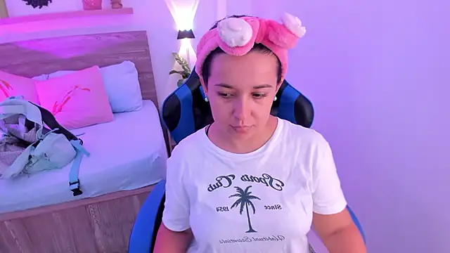 izaro22 online show from 30, 9, 2025