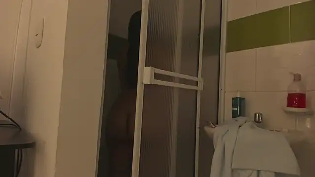 izaro22 online show from 14, 2, 2025