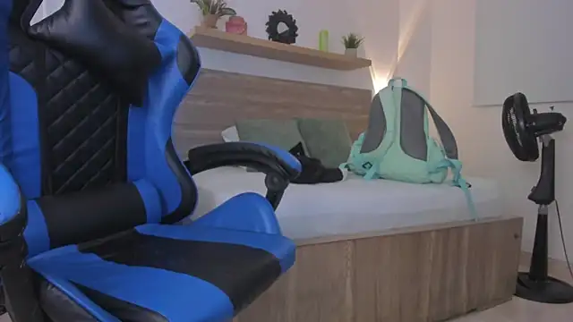 Snapshot of izaro22 chatting on 18, 2, 2026 izaro22 online show from 18, 2, 2026