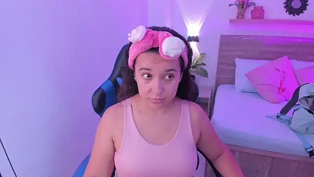 izaro22 online show from 1, 10, 2025