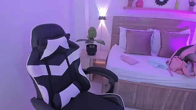 izaro22 online show from 16, 10, 2025