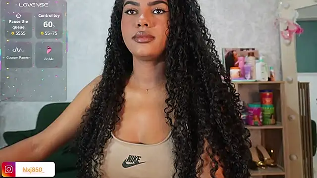 Snapshot of HOTBLACKANDWHITE2 chatting on 11, 2, 2026 HOTBLACKANDWHITE2 online show from 11, 2, 2026