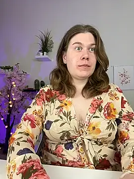 Nancy Sun  online show from 20, 11, 2025