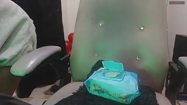 toxxxic cams online show from 4, 6, 2026