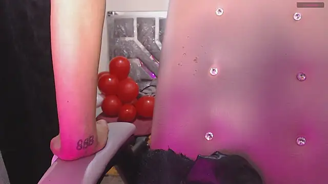 toxxxic cams online show from 28, 5, 2026
