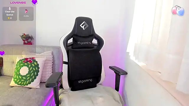 ambar-wells online show from 15, 12, 2025