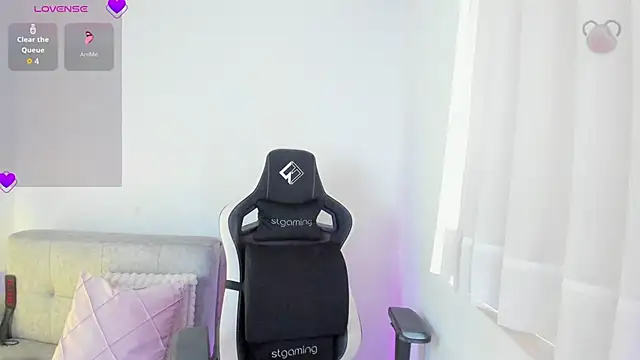 ambar-wells online show from 11, 3, 2026