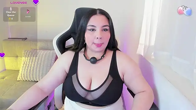 ambar-wells online show from 13, 7, 2026