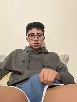 CamiRojas boy online show from 10, 10, 2025