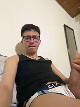CamiRojas boy online show from 9, 5, 2026