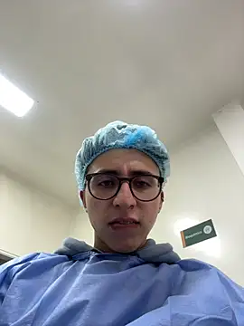 CamiRojas boy online show from 4, 5, 2026