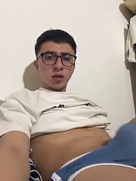 CamiRojas boy online show from 18, 4, 2026