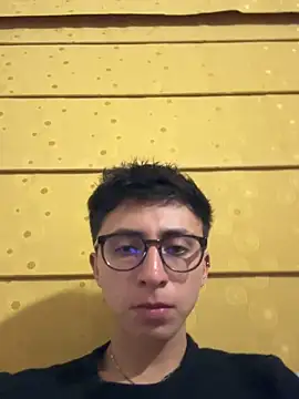 CamiRojas boy online show from 22, 9, 2025