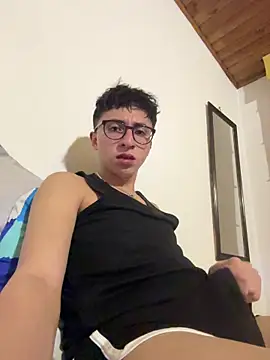 CamiRojas boy online show from 21, 6, 2026