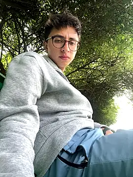 CamiRojas boy online show from 2, 6, 2026