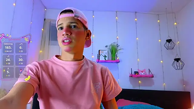 Ariel Femboy  online show from 8, 10, 2025