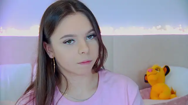 ElisabethDavis online show from 6, 3, 2025