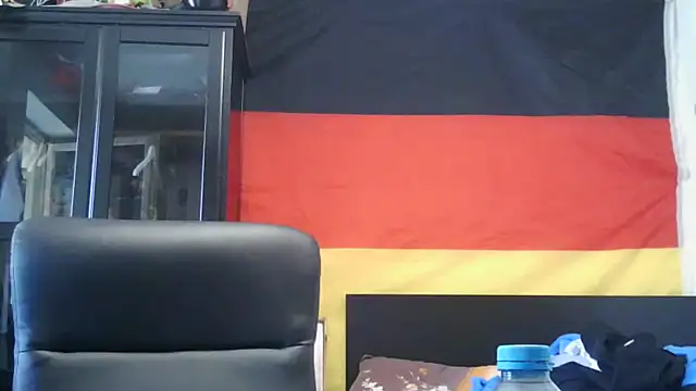 Snapshot of Die-geile-Sau chatting on 19, 6, 2026 Die-geile-Sau online show from 19, 6, 2026