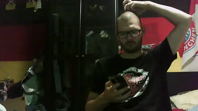 Die-geile-Sau online show from 16, 9, 2025