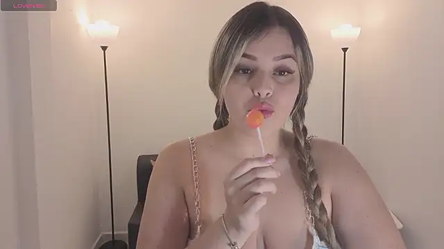 Snapshot of camiilaa1 chatting on 12, 2, 2026 camiilaa1 online show from 12, 2, 2026