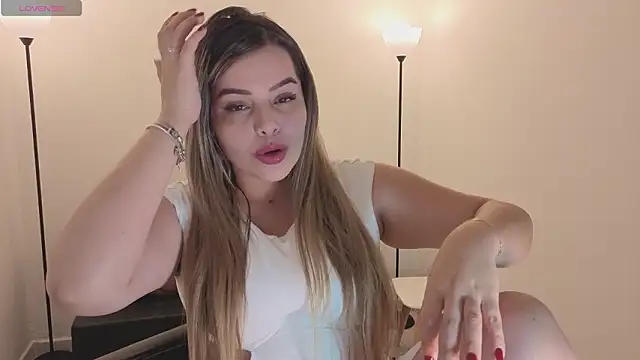 Snapshot of camiilaa1 chatting on 27, 2, 2026 camiilaa1 online show from 27, 2, 2026