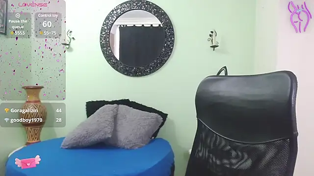 Sofia Franco  online show from 4, 3, 2025