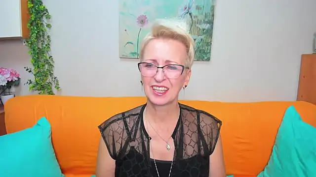 iamyourdream89 online show from 15, 10, 2025