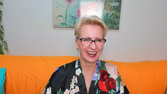 iamyourdream89 online show from 18, 10, 2025