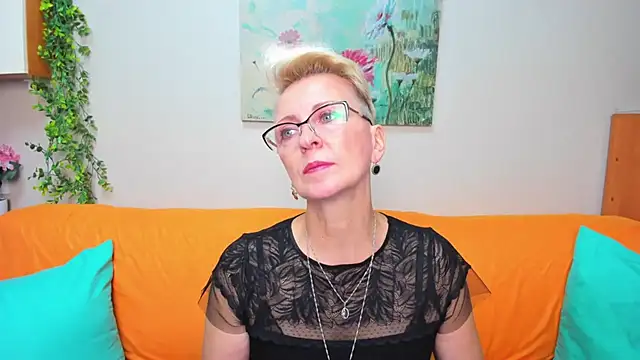 iamyourdream89 online show from 25, 11, 2025