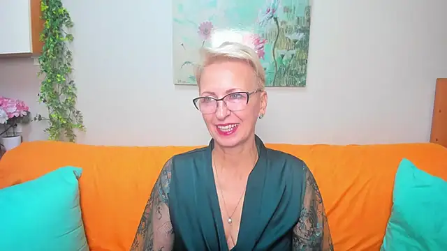 iamyourdream89 online show from 28, 9, 2025