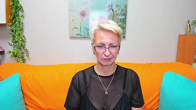 iamyourdream89 online show from 10, 9, 2025