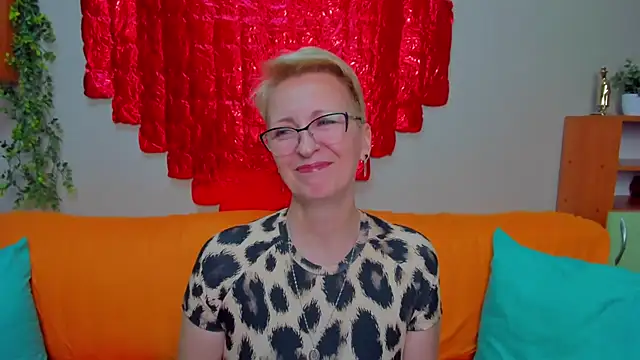 iamyourdream89 online show from 18, 2, 2026