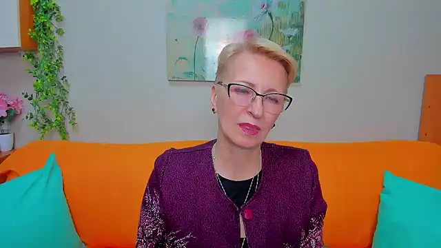 iamyourdream89 online show from 28, 5, 2026