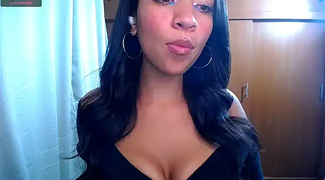 Danna Ross  online show from 24, 1, 2025