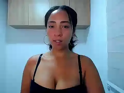 Danna Ross  online show from 8, 11, 2025