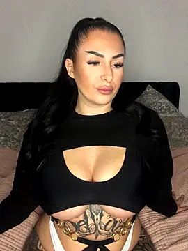 Mia-Bremer online show from 19, 12, 2025