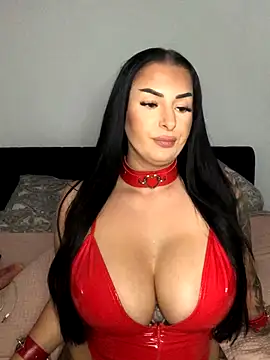 Mia-Bremer online show from 5, 11, 2025