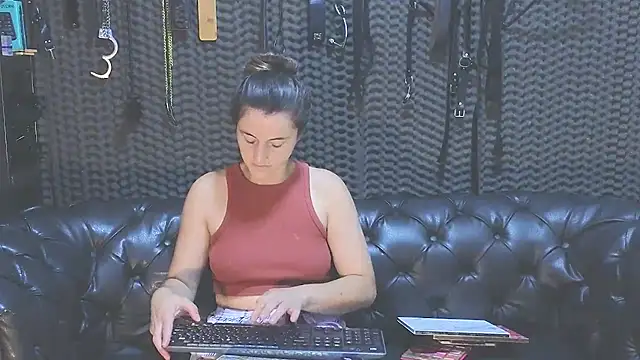 kimberly swan online show from 23, 1, 2025