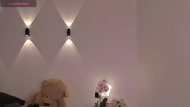 natassha1 online show from 23, 2, 2025