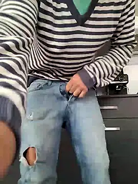 patriciajoy20 online show from 12, 10, 2025