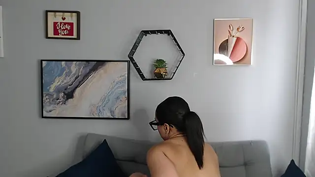 Amber Etan online show from 24, 9, 2025