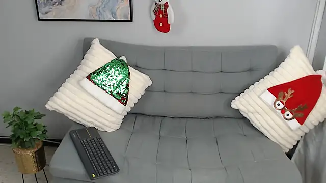 Amber Etan online show from 18, 11, 2025