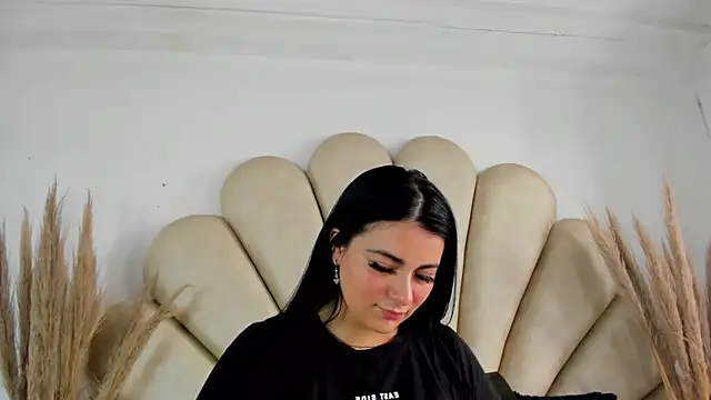 Natasha  Blue online show from 6, 10, 2025