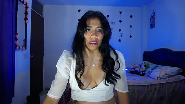 pinky violeta online show from 11, 3, 2025