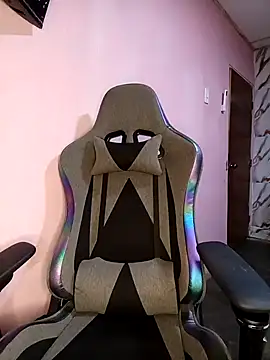 kanyat  online show from 4, 10, 2025