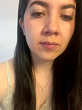 Snapshot of saori_10 chatting on 9, 10, 2025 saori 10 online show from 9, 10, 2025