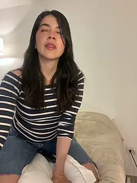 Snapshot of saori_10 chatting on 21, 9, 2025 saori 10 online show from 21, 9, 2025